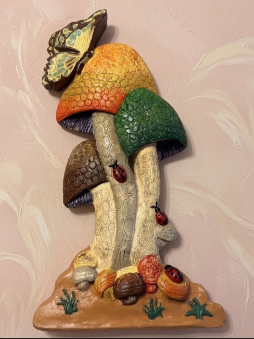 Mushroom Wall Decoration-Chalk-ware  1970s wall art - Mushrooms Vintage - Picture 8 of 13
